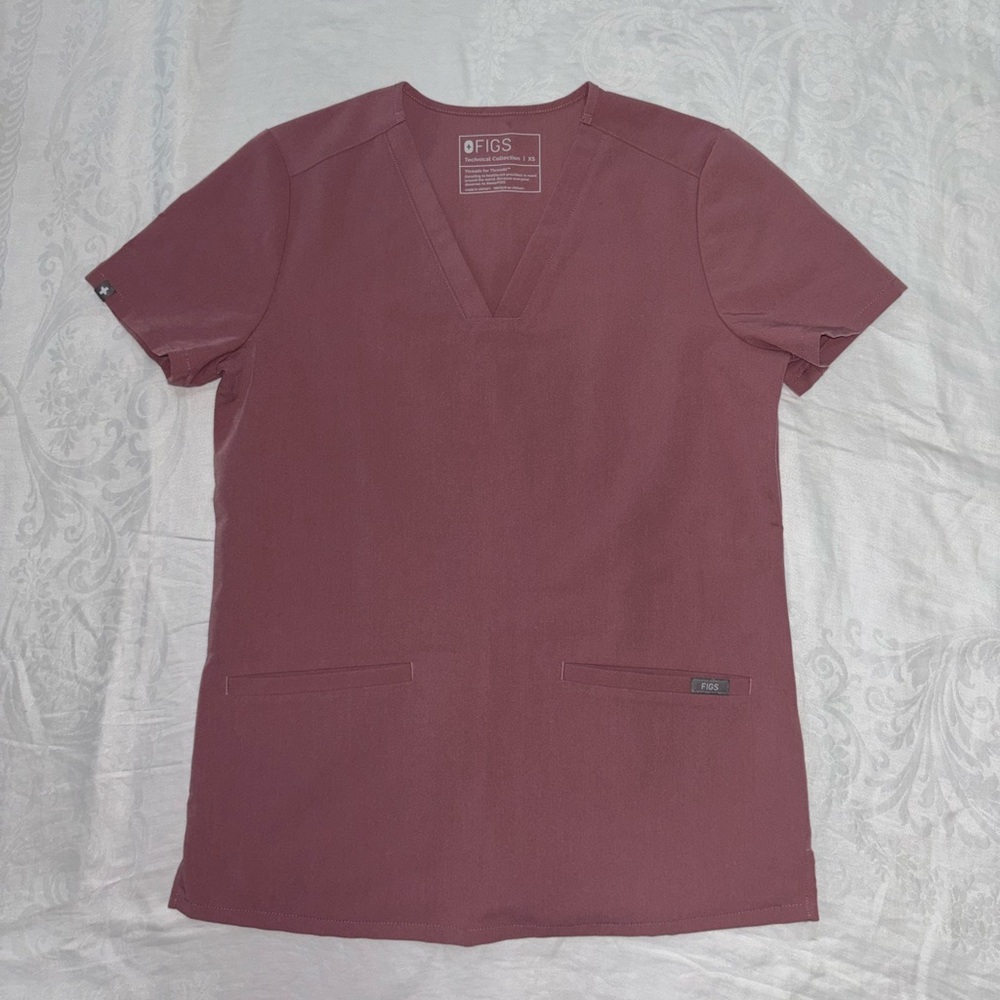 Mineral Mauve Figs Casma 3 Pocket Scrub Top XS